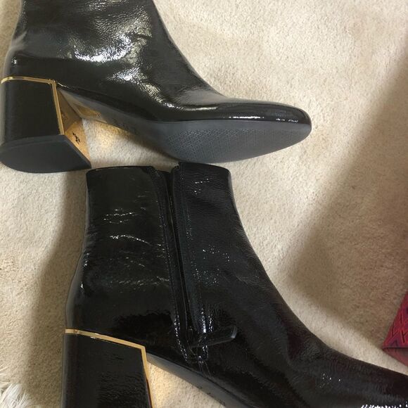 NIB Tory Burch Juliana Bootie Black Patent 8.5 - Picture 3 of 8